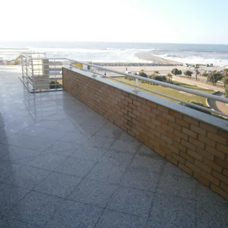 Sun, Sky And Sea Apartment