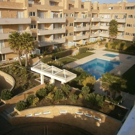 Sun, Sky And Sea Apartment *