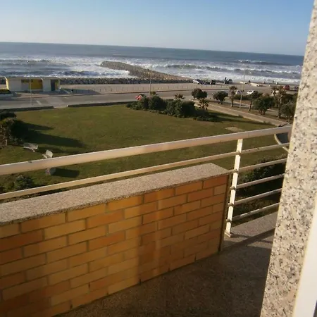 Sun, Sky And Sea איזמוריס