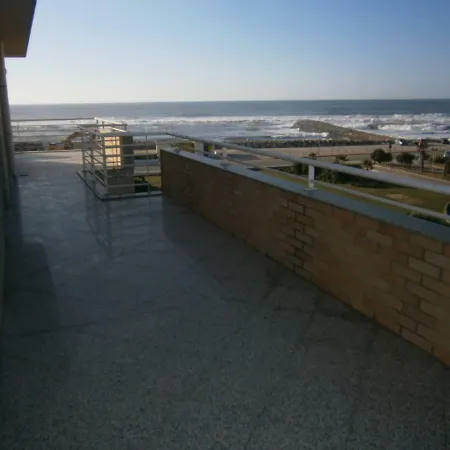 Apartment Sun, Sky And Sea