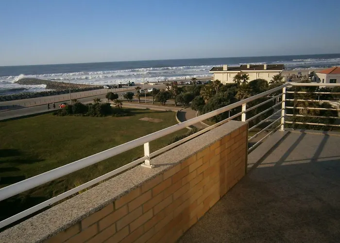Sun, Sky And Sea 아파트